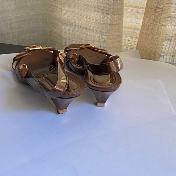 Louis Vuitton - Brown Leather Slingback Heels - Picture 4 of 10